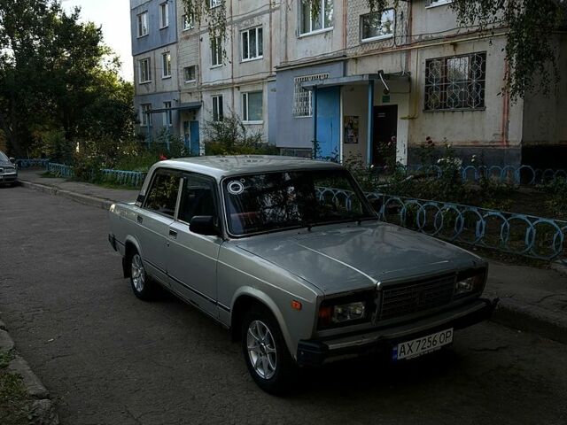 Серый ВАЗ 2107, объемом двигателя 1.5 л и пробегом 155 тыс. км за 960 $, фото 1 на Automoto.ua