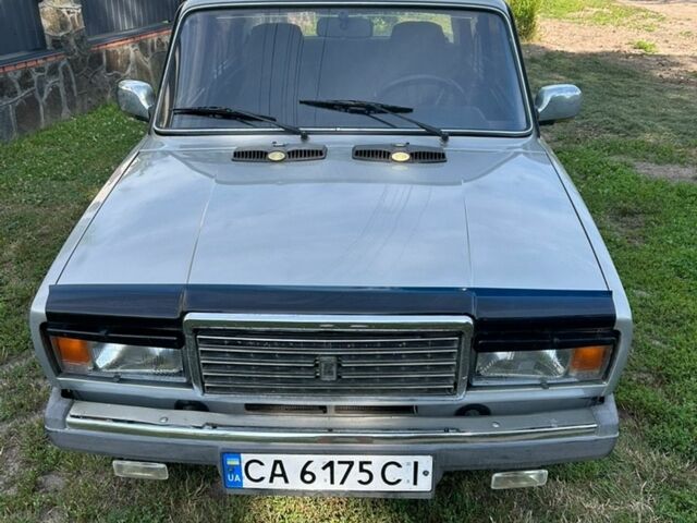 Сірий ВАЗ 2107, об'ємом двигуна 1.45 л та пробігом 167 тис. км за 1650 $, фото 1 на Automoto.ua