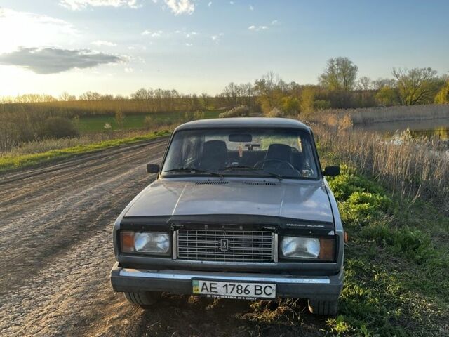 Сірий ВАЗ 2107, об'ємом двигуна 5 л та пробігом 10 тис. км за 900 $, фото 1 на Automoto.ua