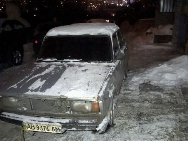 Серый ВАЗ 2107, объемом двигателя 0 л и пробегом 100 тыс. км за 24 $, фото 1 на Automoto.ua