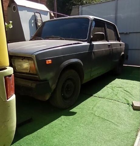 Сірий ВАЗ 2107, об'ємом двигуна 1.5 л та пробігом 100 тис. км за 601 $, фото 1 на Automoto.ua