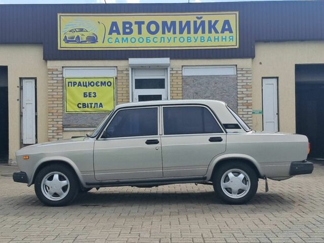 Серый ВАЗ 2107, объемом двигателя 1.5 л и пробегом 117 тыс. км за 1850 $, фото 1 на Automoto.ua