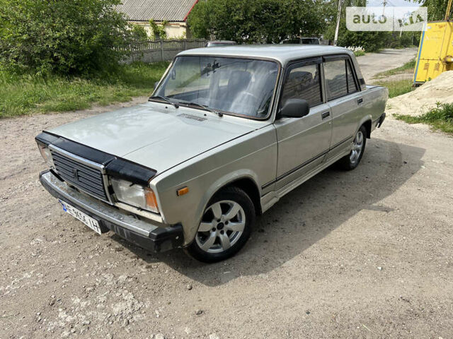 Сірий ВАЗ 2107, об'ємом двигуна 1.45 л та пробігом 333 тис. км за 875 $, фото 1 на Automoto.ua