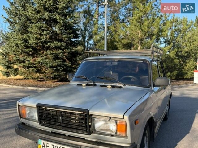 Серый ВАЗ 2107, объемом двигателя 1.5 л и пробегом 187 тыс. км за 1200 $, фото 1 на Automoto.ua