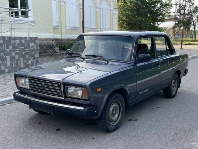 Серый ВАЗ 2107, объемом двигателя 1.5 л и пробегом 92 тыс. км за 1900 $, фото 1 на Automoto.ua