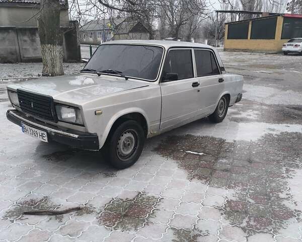 Серый ВАЗ 2107, объемом двигателя 1.45 л и пробегом 80 тыс. км за 1500 $, фото 1 на Automoto.ua