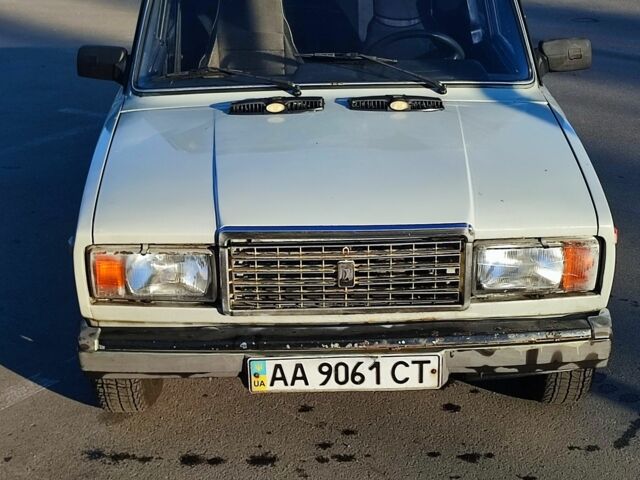 Серый ВАЗ 2107, объемом двигателя 1.6 л и пробегом 100 тыс. км за 850 $, фото 1 на Automoto.ua