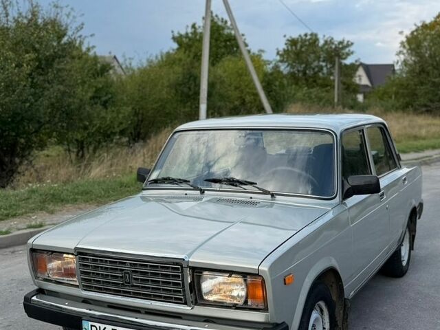 Серый ВАЗ 2107, объемом двигателя 1.5 л и пробегом 70 тыс. км за 2100 $, фото 1 на Automoto.ua
