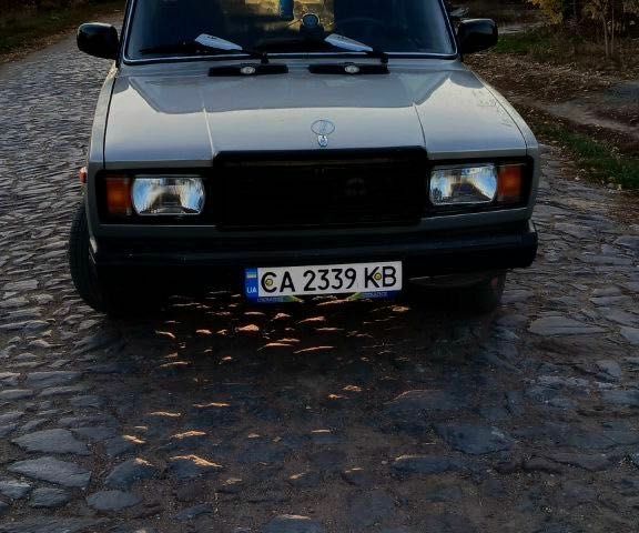 Сірий ВАЗ 2107, об'ємом двигуна 1.5 л та пробігом 40 тис. км за 1300 $, фото 1 на Automoto.ua