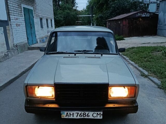 Серый ВАЗ 2107, объемом двигателя 1.5 л и пробегом 160 тыс. км за 750 $, фото 1 на Automoto.ua