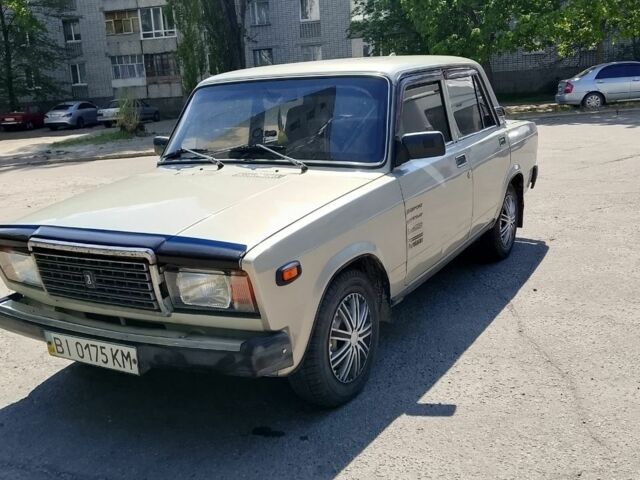 Серый ВАЗ 2107, объемом двигателя 1.5 л и пробегом 94 тыс. км за 1100 $, фото 1 на Automoto.ua