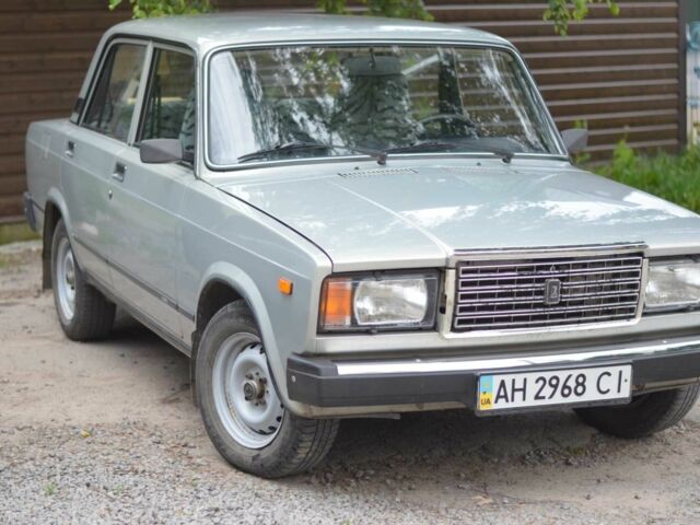 Серый ВАЗ 2107, объемом двигателя 1.5 л и пробегом 34 тыс. км за 2800 $, фото 1 на Automoto.ua