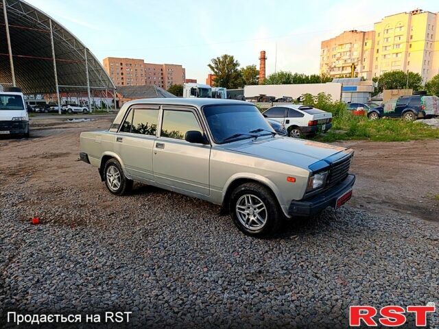 Сірий ВАЗ 2107, об'ємом двигуна 1.6 л та пробігом 200 тис. км за 950 $, фото 1 на Automoto.ua