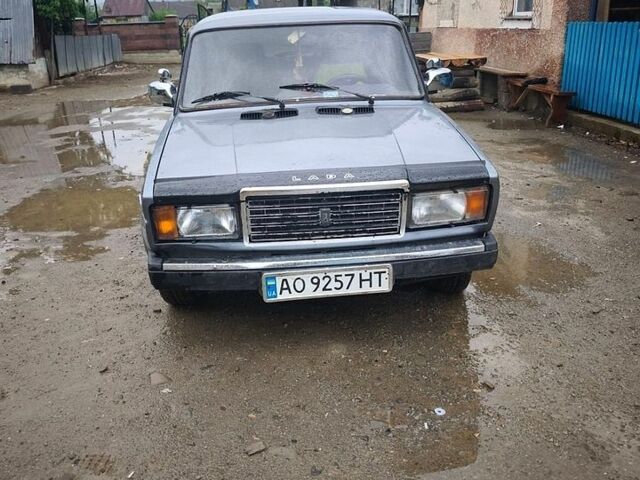 Серый ВАЗ 2107, объемом двигателя 1.45 л и пробегом 64 тыс. км за 1300 $, фото 1 на Automoto.ua