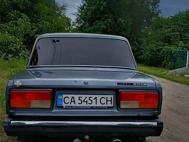 Серый ВАЗ 2107, объемом двигателя 1.45 л и пробегом 48 тыс. км за 1200 $, фото 1 на Automoto.ua