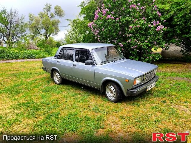Серый ВАЗ 2107, объемом двигателя 1.5 л и пробегом 64 тыс. км за 2100 $, фото 1 на Automoto.ua