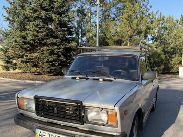 Серый ВАЗ 2107, объемом двигателя 1.5 л и пробегом 187 тыс. км за 1384 $, фото 1 на Automoto.ua