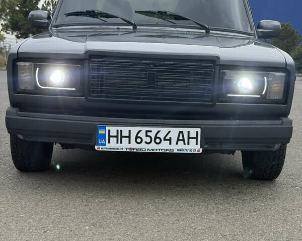 Серый ВАЗ 2107, объемом двигателя 1.69 л и пробегом 114 тыс. км за 2500 $, фото 1 на Automoto.ua