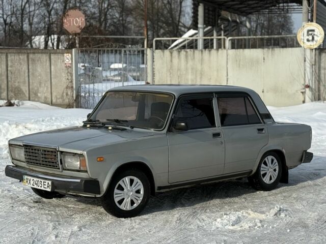 Сірий ВАЗ 2107, об'ємом двигуна 1.5 л та пробігом 333 тис. км за 940 $, фото 1 на Automoto.ua