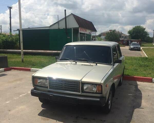 Сірий ВАЗ 2107, об'ємом двигуна 1.5 л та пробігом 70 тис. км за 1600 $, фото 1 на Automoto.ua