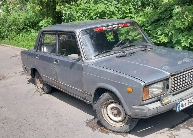 Серый ВАЗ 2107, объемом двигателя 1.5 л и пробегом 146 тыс. км за 567 $, фото 1 на Automoto.ua