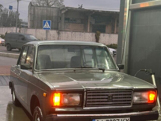 Серый ВАЗ 2107, объемом двигателя 1.5 л и пробегом 67 тыс. км за 850 $, фото 1 на Automoto.ua