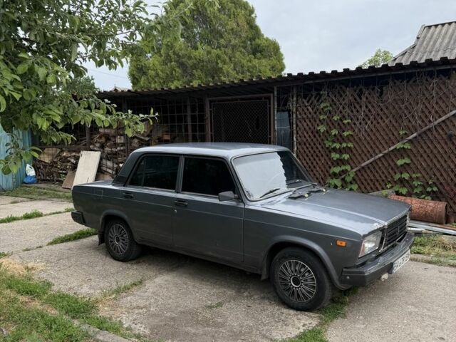 Серый ВАЗ 2107, объемом двигателя 1.5 л и пробегом 74 тыс. км за 1500 $, фото 1 на Automoto.ua