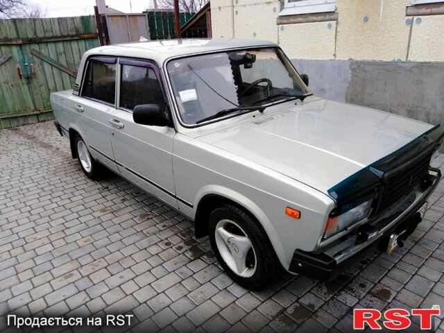 Серый ВАЗ 2107, объемом двигателя 1.5 л и пробегом 42 тыс. км за 2400 $, фото 1 на Automoto.ua