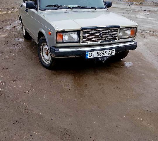 Серый ВАЗ 2107, объемом двигателя 1.5 л и пробегом 90 тыс. км за 790 $, фото 1 на Automoto.ua