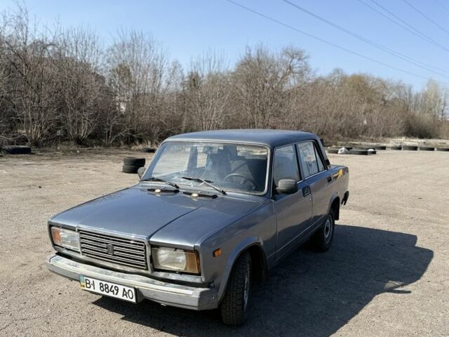 Серый ВАЗ 2107, объемом двигателя 1.5 л и пробегом 130 тыс. км за 1100 $, фото 1 на Automoto.ua