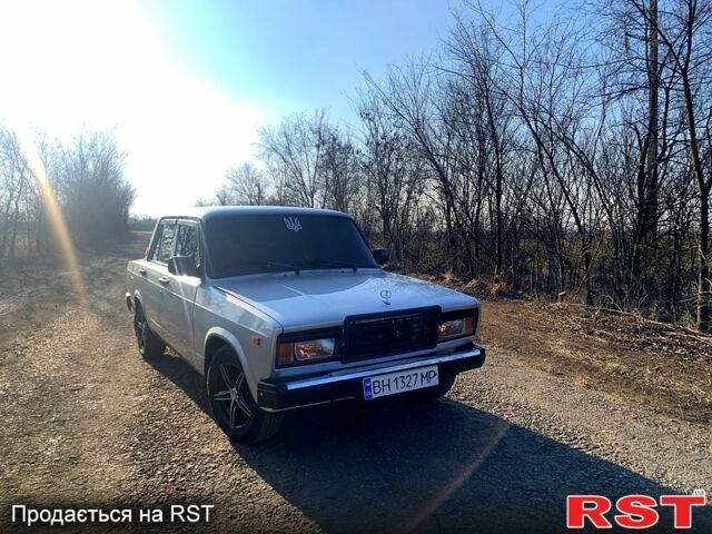Серый ВАЗ 2107, объемом двигателя 15 л и пробегом 0 тыс. км за 2600 $, фото 1 на Automoto.ua