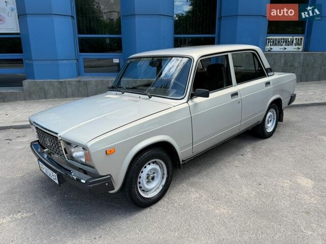 Серый ВАЗ 2107, объемом двигателя 1.5 л и пробегом 77 тыс. км за 2300 $, фото 1 на Automoto.ua