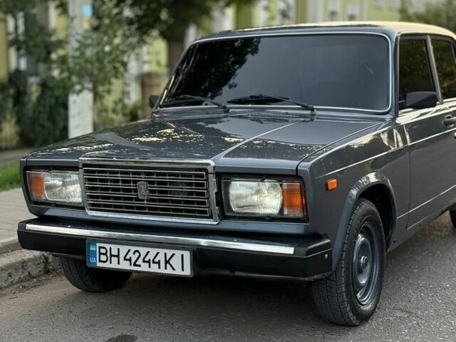 Серый ВАЗ 2107, объемом двигателя 1.5 л и пробегом 70 тыс. км за 2400 $, фото 1 на Automoto.ua