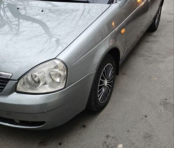 Серый ВАЗ 2107, объемом двигателя 1.6 л и пробегом 200 тыс. км за 2500 $, фото 1 на Automoto.ua