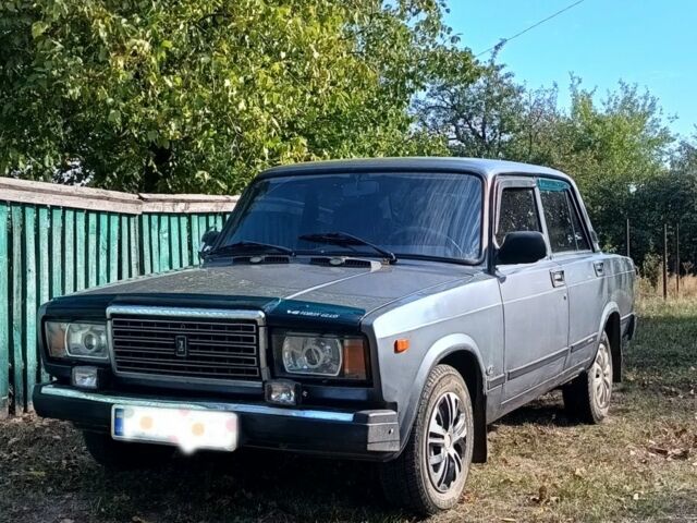 Серый ВАЗ 2107, объемом двигателя 1 л и пробегом 95 тыс. км за 1500 $, фото 1 на Automoto.ua