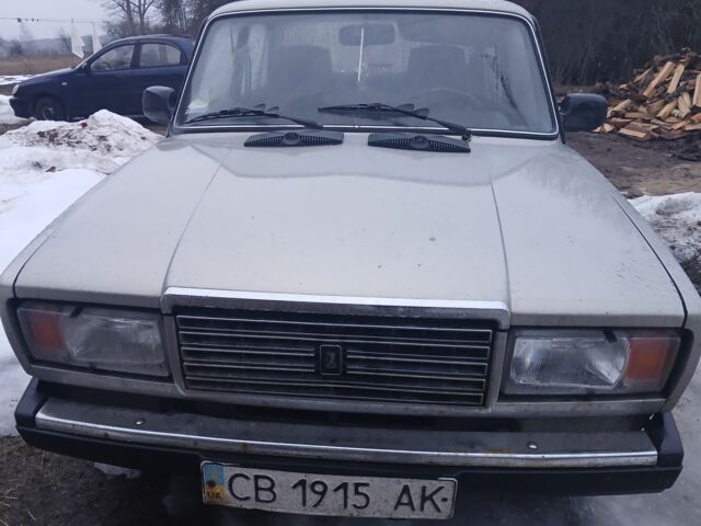 Серый ВАЗ 2107, объемом двигателя 1.5 л и пробегом 164 тыс. км за 1500 $, фото 1 на Automoto.ua