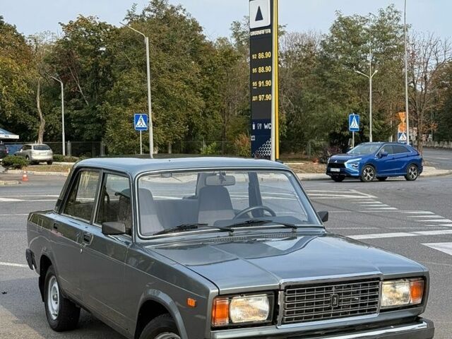 Серый ВАЗ 2107, объемом двигателя 1.6 л и пробегом 79 тыс. км за 3500 $, фото 1 на Automoto.ua