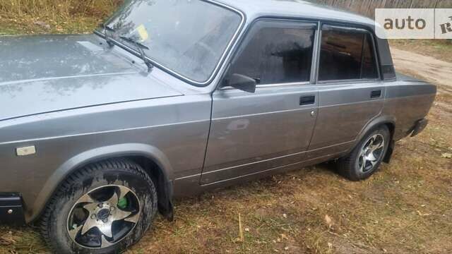 Серый ВАЗ 2107, объемом двигателя 1.7 л и пробегом 25 тыс. км за 2700 $, фото 1 на Automoto.ua