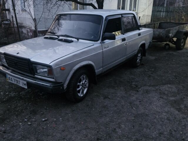 Серый ВАЗ 2107, объемом двигателя 1.6 л и пробегом 333 тыс. км за 550 $, фото 1 на Automoto.ua
