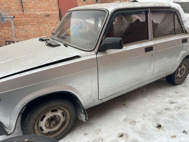 Сірий ВАЗ 2107, об'ємом двигуна 1.6 л та пробігом 86 тис. км за 950 $, фото 1 на Automoto.ua