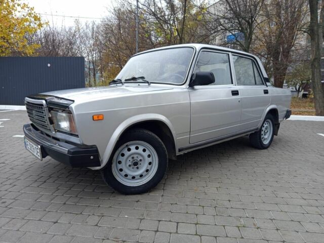 Серый ВАЗ 2107, объемом двигателя 1.6 л и пробегом 67 тыс. км за 2050 $, фото 1 на Automoto.ua