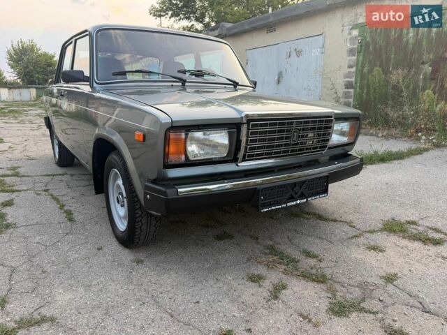Сірий ВАЗ 2107, об'ємом двигуна 1.6 л та пробігом 8 тис. км за 4100 $, фото 1 на Automoto.ua