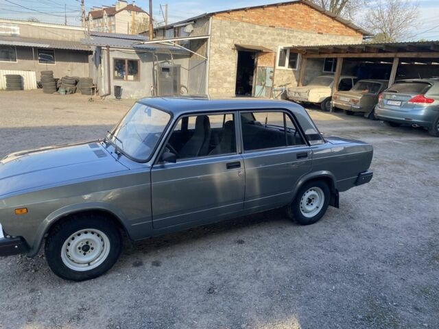 Серый ВАЗ 2107, объемом двигателя 1.6 л и пробегом 3 тыс. км за 1800 $, фото 1 на Automoto.ua