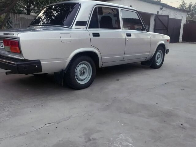 Сірий ВАЗ 2107, об'ємом двигуна 1.6 л та пробігом 53 тис. км за 2300 $, фото 1 на Automoto.ua