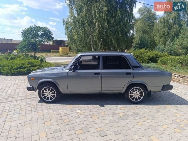 Серый ВАЗ 2107, объемом двигателя 1.57 л и пробегом 26 тыс. км за 3500 $, фото 1 на Automoto.ua