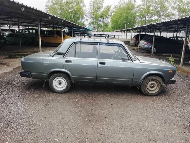 Серый ВАЗ 2107, объемом двигателя 1.6 л и пробегом 41 тыс. км за 1600 $, фото 1 на Automoto.ua