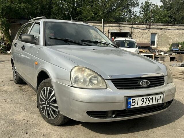 Сірий ВАЗ 2107, об'ємом двигуна 1.6 л та пробігом 212 тис. км за 1999 $, фото 1 на Automoto.ua