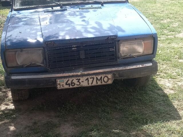 Синий ВАЗ 2107, объемом двигателя 0 л и пробегом 188 тыс. км за 400 $, фото 1 на Automoto.ua