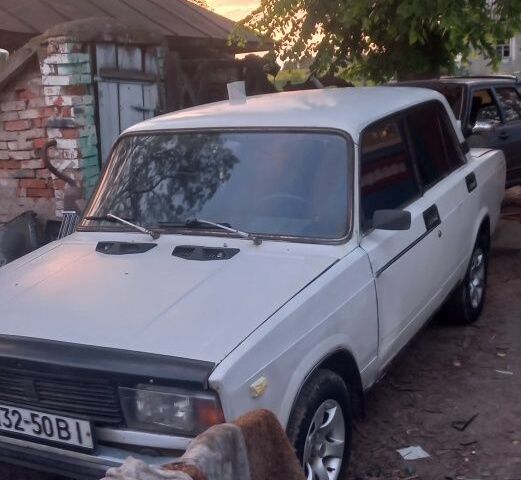 Синий ВАЗ 2107, объемом двигателя 0 л и пробегом 240 тыс. км за 500 $, фото 1 на Automoto.ua