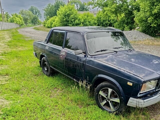 Синий ВАЗ 2107, объемом двигателя 1 л и пробегом 57 тыс. км за 700 $, фото 1 на Automoto.ua